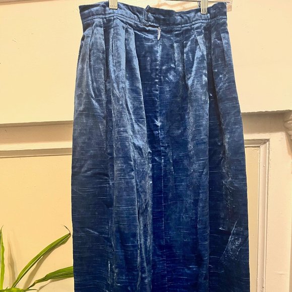 Vintage Crushed Velvet Midi Skirt - Picture 3 of 5